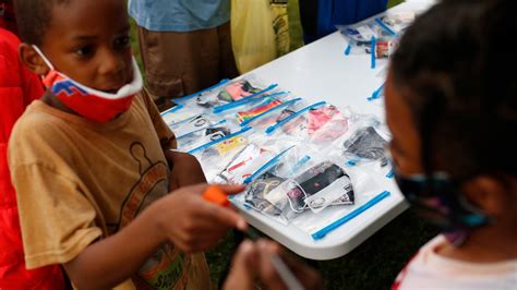 CDC COVID guidance shouldn't prolong school mask mandates for young kids